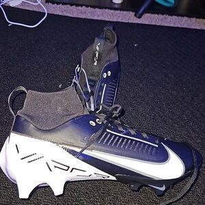 Nike Black and White High-Top Athletic Shoes with Ankle Support